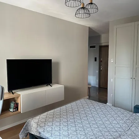 Serene Beige - Perfect For Work & Apartamento Bucarest